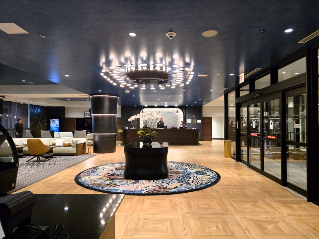 lobby-the-sable-navy-pier-chicago-near-shedd-aquarium