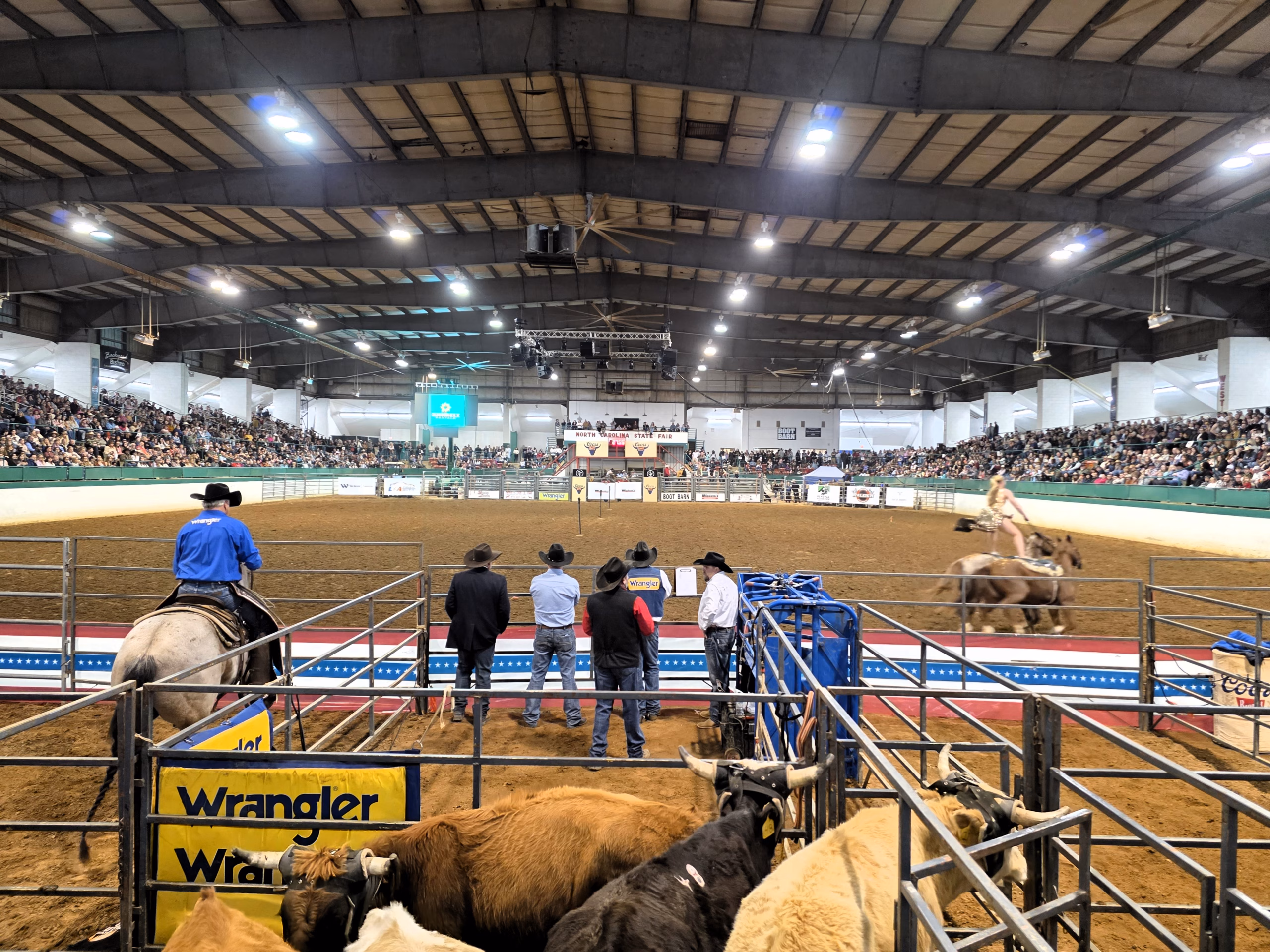 20 year old rides two horses at once at raleigh stampede rodeo 2026